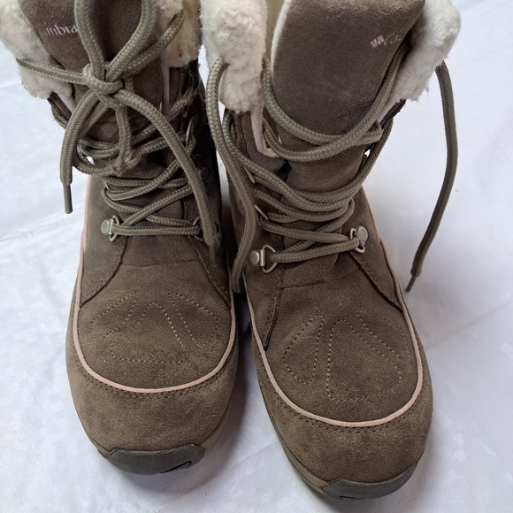 Columbia Winter /Trek Boots Youth 6 - Picture 2 of 12